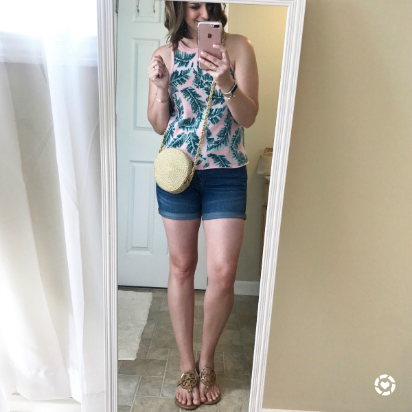 style on a budget, mom friendly shorts, what i wore, style blogger, mom style