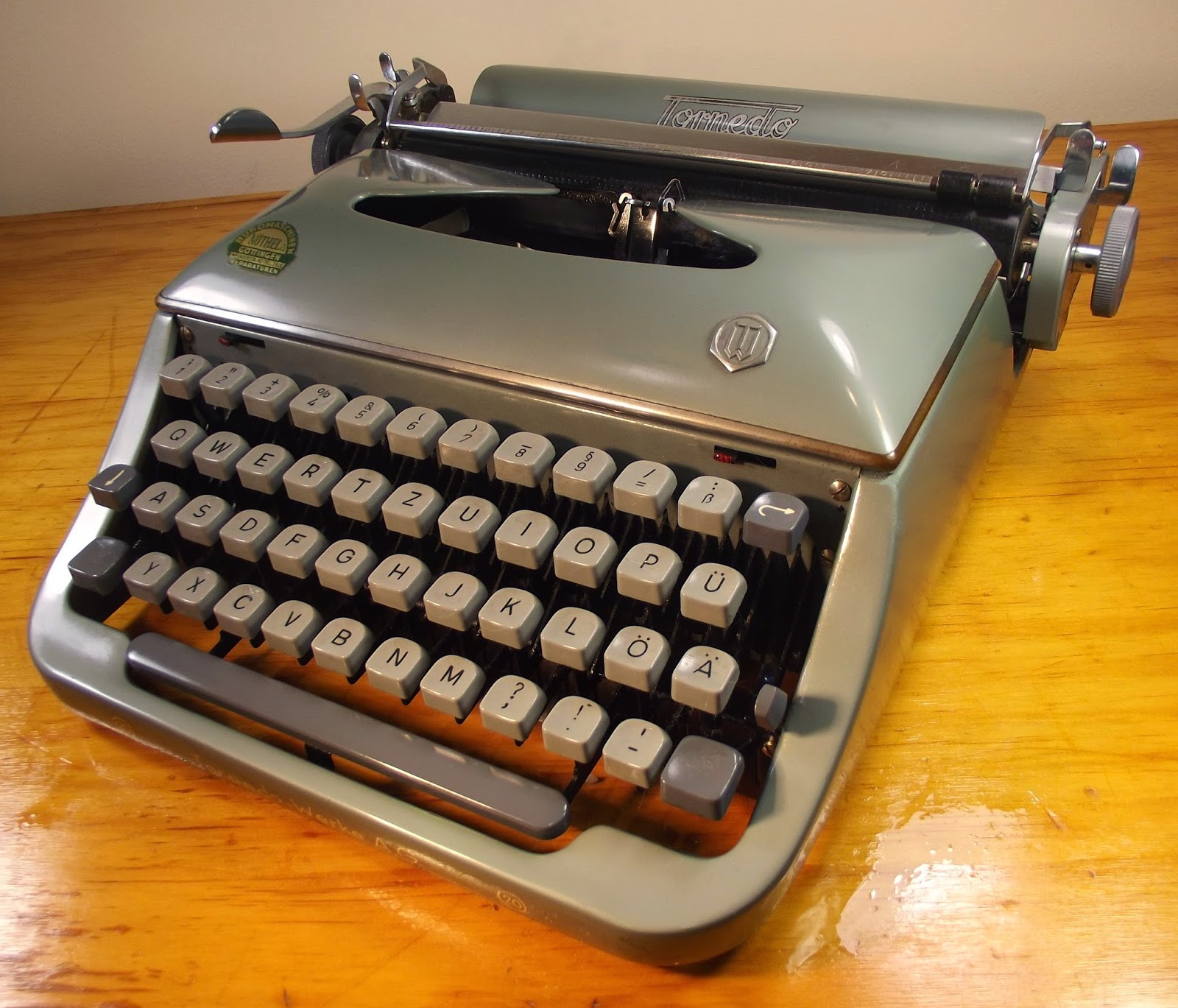 oz.Typewriter Typewriters For Sale