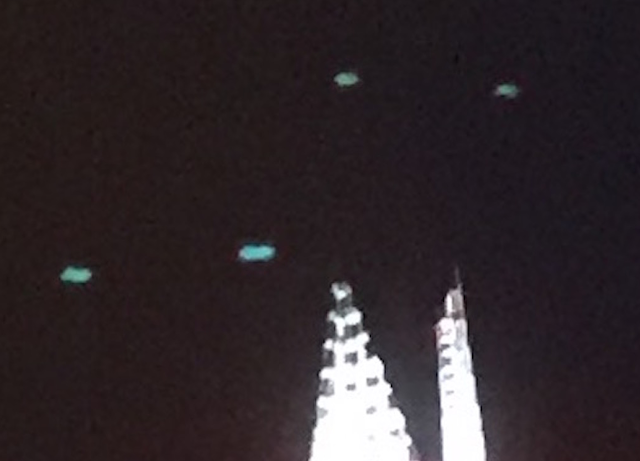 UFO News ~ UFO Fleet Over Building In London plus MORE CTR%252C%2BUFO%252C%2BUFOs%252C%2Bsighting%252C%2Bsightings%252C%2Balien%252C%2Baliens%252C%2Btech%252C%2Bnews%252C%2Barea%2B51%252C%2Bsecret%252C%2BMars%252C%2Bmoon%252C%2BNASA%252C%2Bsun%252C%2Bsoho%252C%2Bancient%252C%2BNellis%252C%2BAFB%252C%2Bmac%252C%2Bphoenix%252C%2Blights%252C%2Bbase%252C%2Banomaly%252C%2BPluto%252C%2Bastronomy%252C1