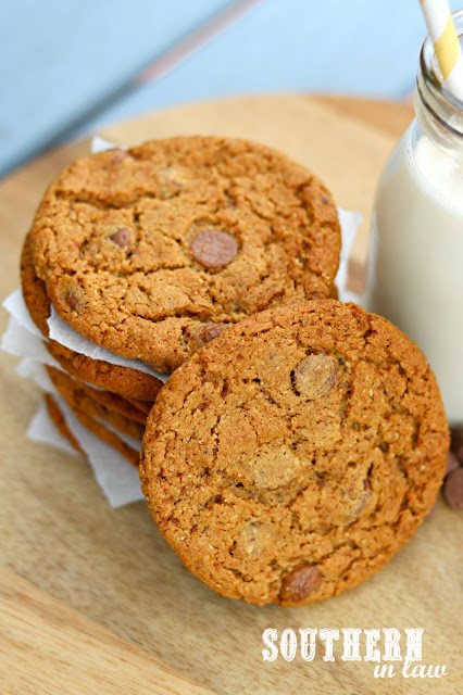 The Ultimate Vegan Chocolate Chip Cookies Recipe -  healthy, low sugar, low fat, refined sugar free, kid friendly, gluten free
