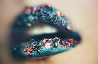 Green Flowery Stoned Lip Makeup
