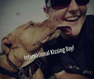 International Kissing Day HD Pictures, Wallpapers