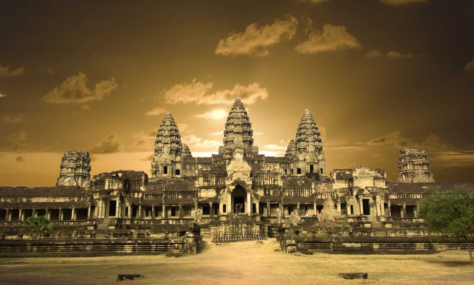 Heritage History of Angkor Wat Temple