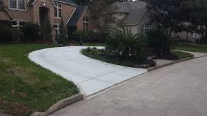 driveway with small radius entrance