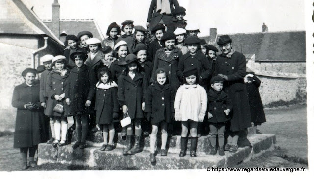 ancienne photo d'école noir et blanc ancienne photo d'école noir et blanc