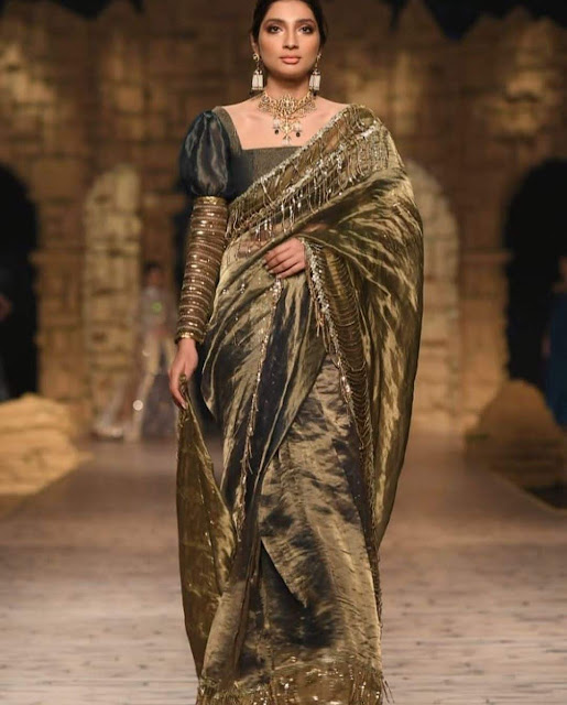 Exclusive Clicks of Famous Stars from Hum Bridal Couture Week 2020 7 Exclusive Clicks of Famous Stars from Hum Bridal Couture Week 2020