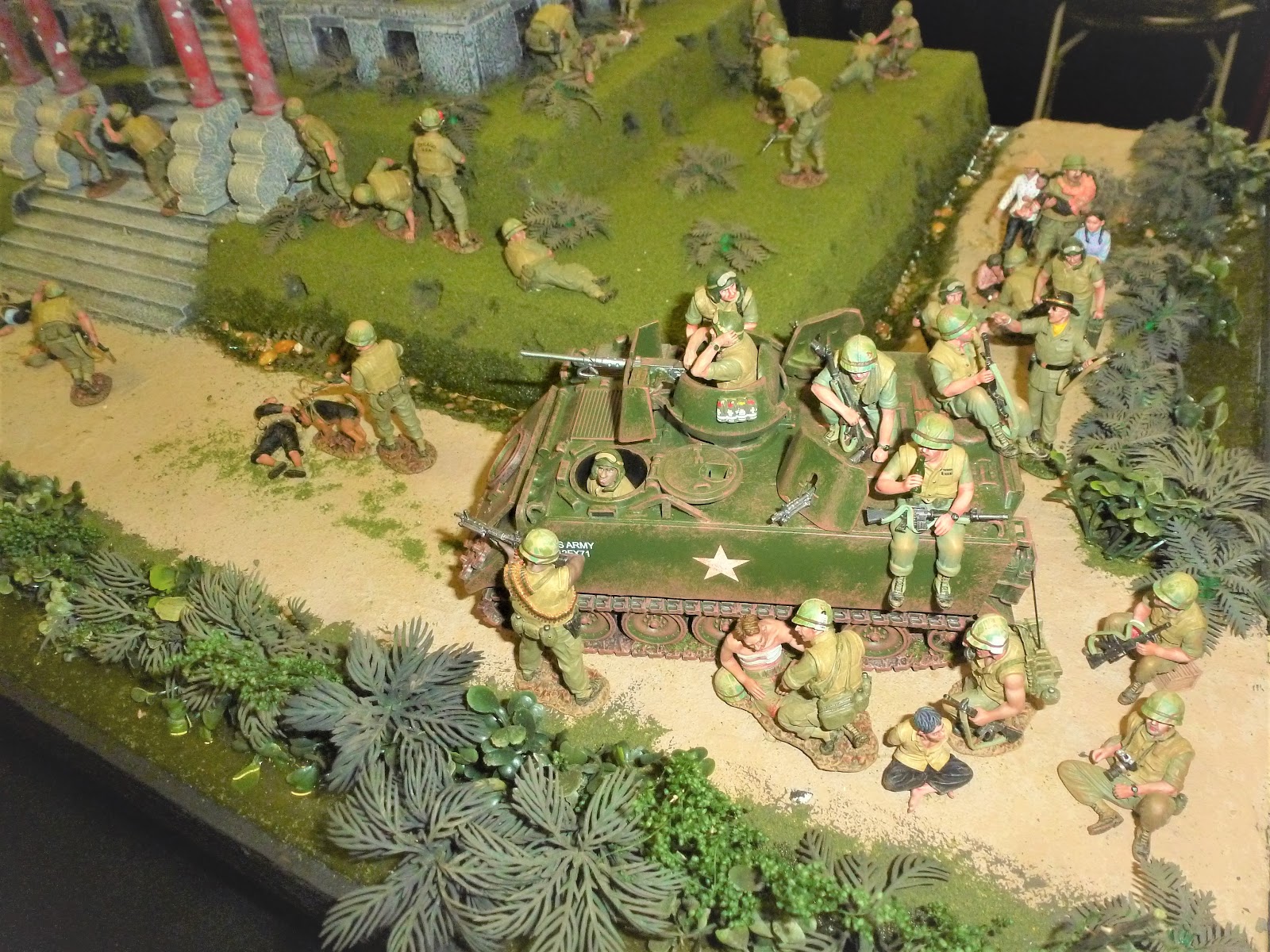 Collecting Toy Soldiers King & Country at the toy soldier show