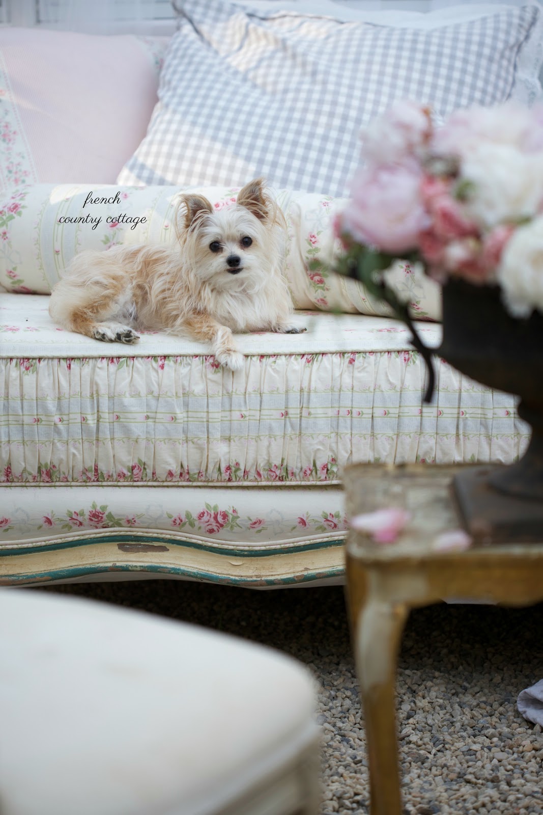 A beautiful vintage French cottage daybed & why it is major love