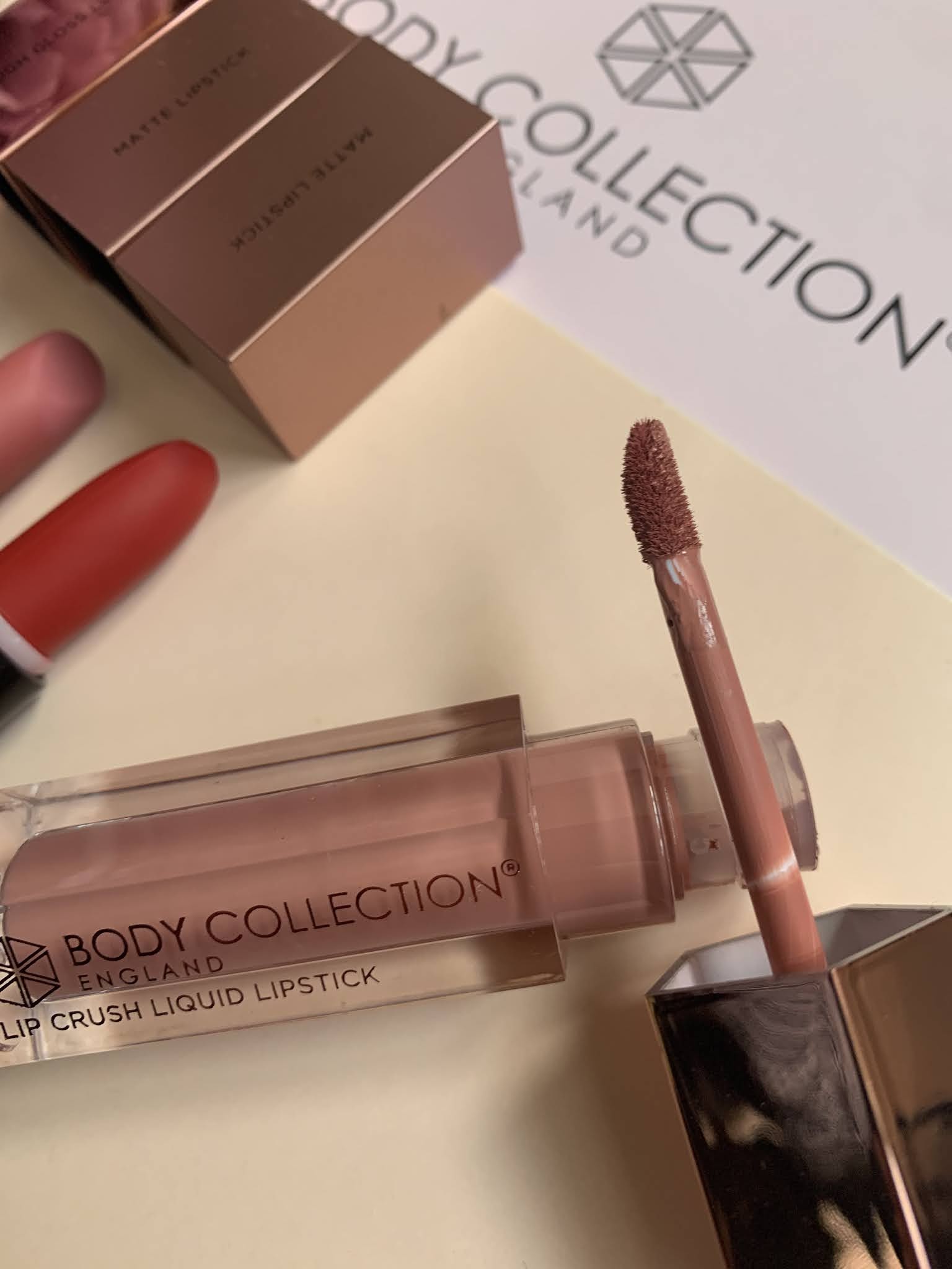 BODY COLLECTION ENGLAND LIPS! JUELOOK