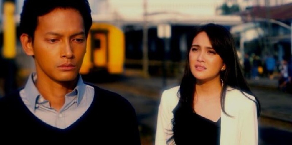 SINOPSIS MOGA BUNDA DISAYANG ALLAH FILM