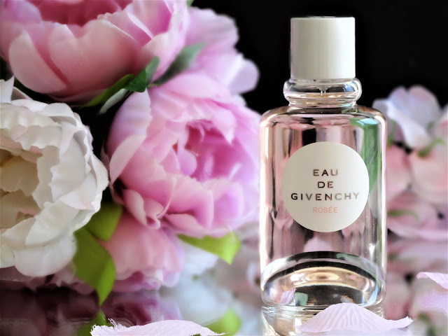 avis Eau de Givenchy Rosée, nouveau parfum givenchy, parfum femme à la rose, eau de givenchy, avis parfum givenchy