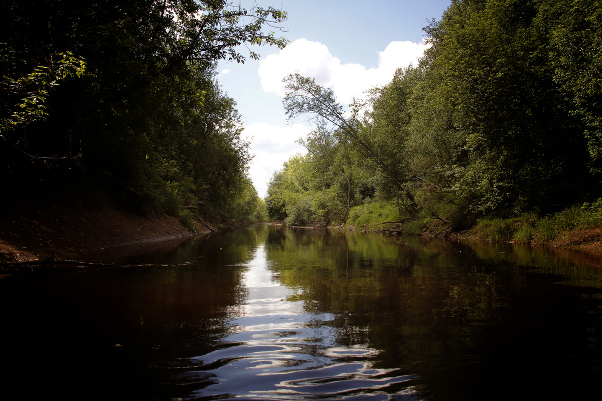 Снежеть река