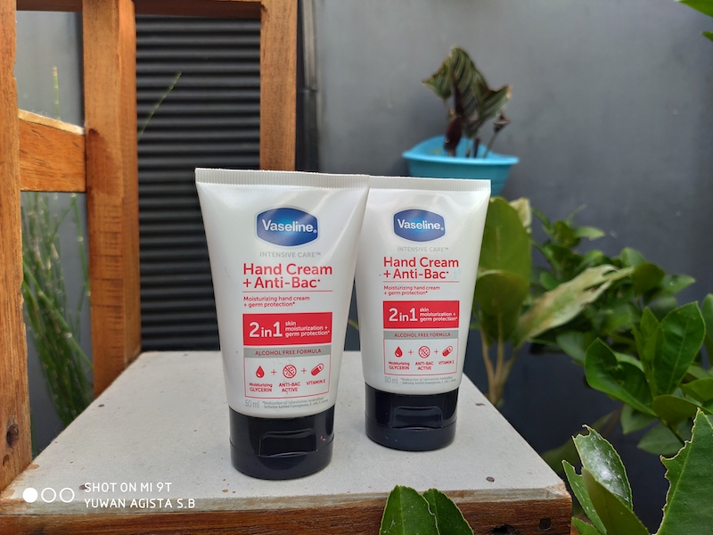 Review Vaseline Hand Cream + Anti Bac 2in1, Penyelamat Tangan Kering