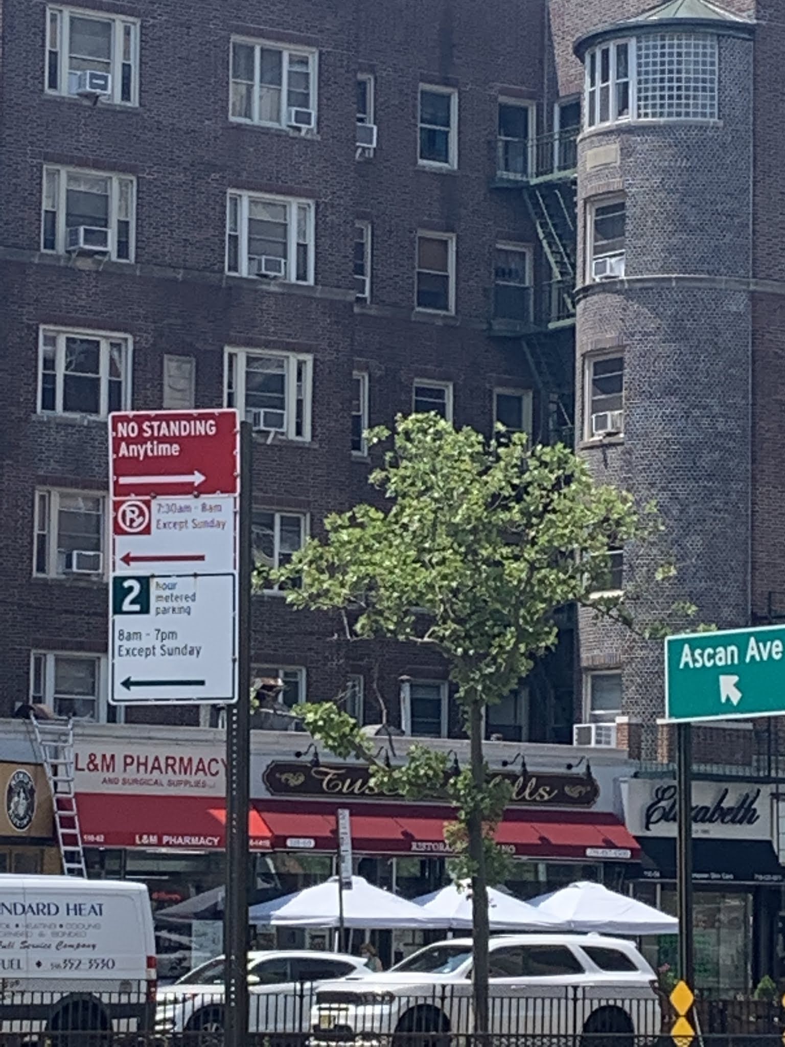 Edge Of The City Forest Hills Restaurants During The Pandemic