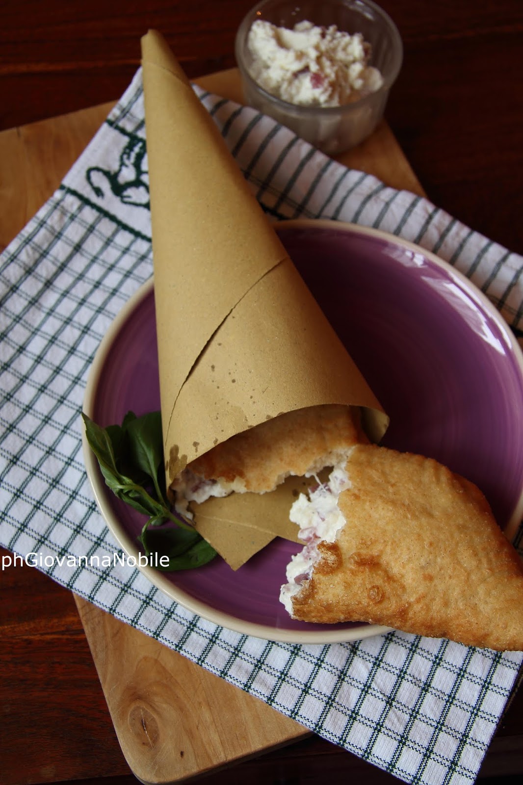 Pizze fritte con ricotta, mozzarella e salame la cuoca eclettica