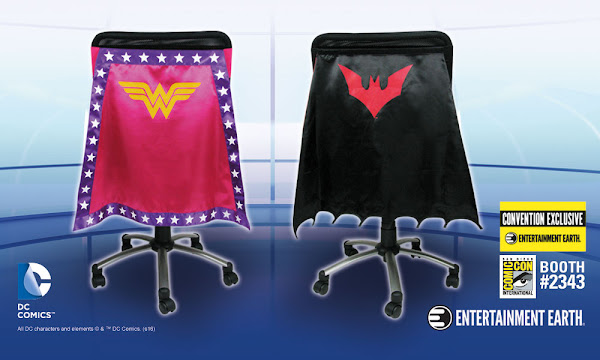 Have Entertainment Earth Made Suspect Wonder Woman Chair Cape Colour Choice For SDCC 2016?