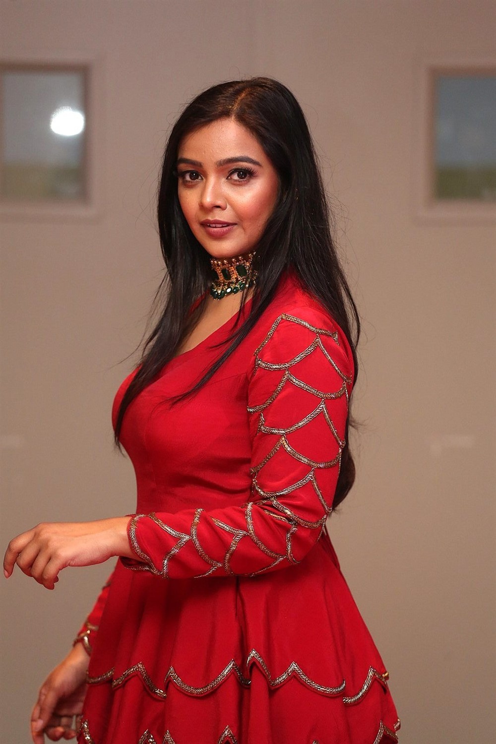  O Pitta Katha Movie Actress Nithya Shetty In Red Dress Photos