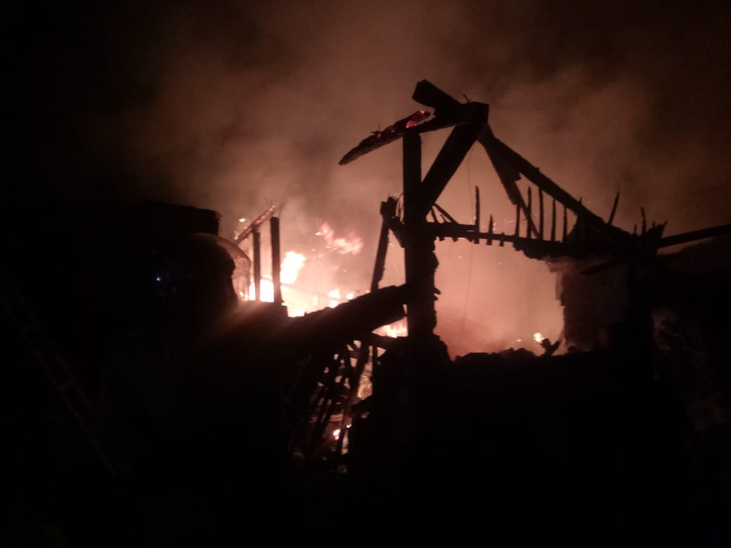 Jago Merah Mengamuk di Cibadak, Pabrik Tahu dan 2 Rumah Ludes Dilalap Api