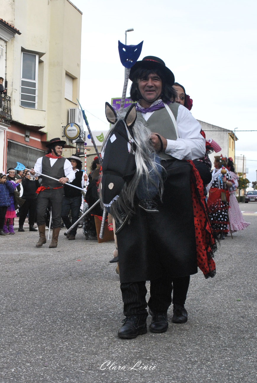 Travel With C Desfile Zarza La Mayor