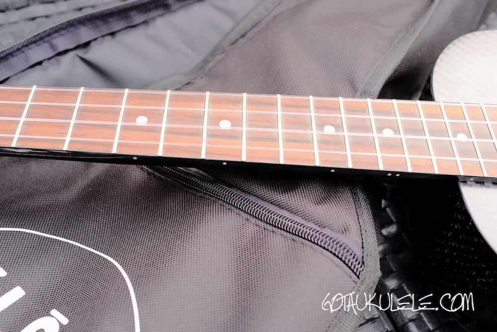 Klos Guitars Carbon Fiber Tenor Ukulele REVIEW