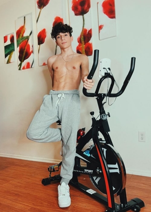 Nick Bencivengo Kimdir? Boy Kilo Nereli Kaç Yaşında, Yaşı ve Sevgilisi - Magazintur