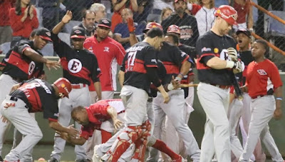 Escogido será el rival de Licey en la gran final ; Le ganan a Toros en juego extra 