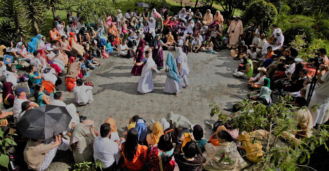 Llega fin de año y con él la celebración de los objetivos alcanzados. La Escuela de Yoga Inbound los invita a disfrutar una noche llena de sorpresas, música y amigos.