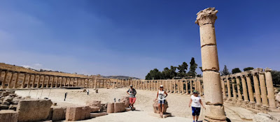 Columnata oval de Jerash.