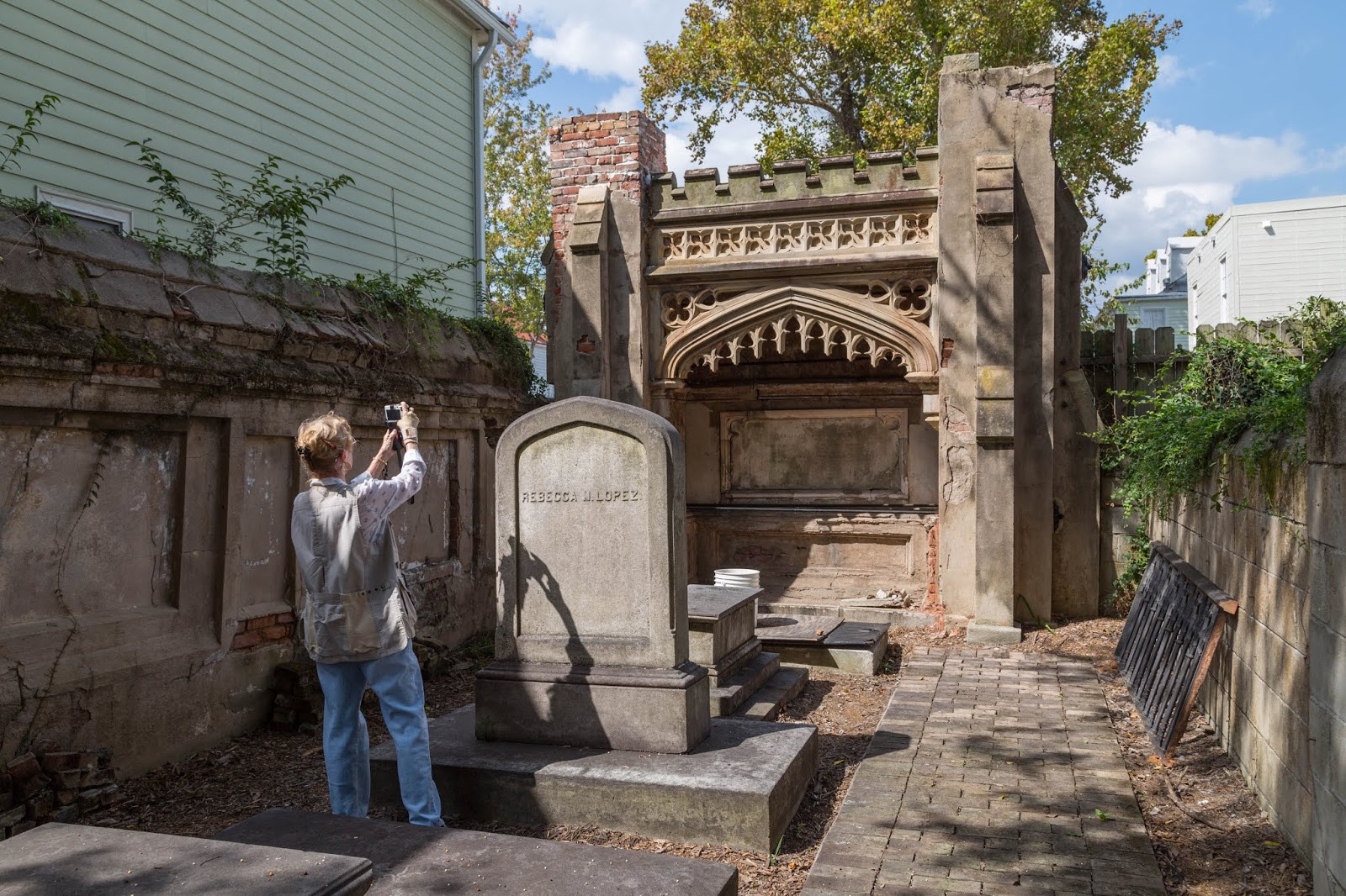 cemetery tour charleston sc