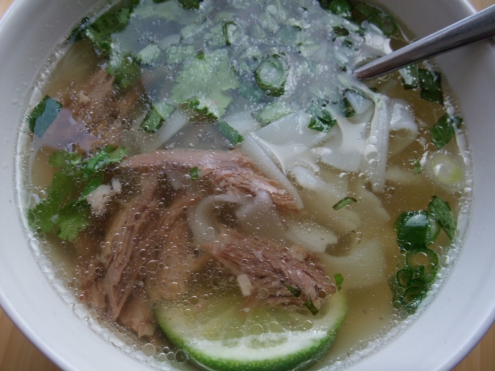 La cuisine qui guérit The Curing Kitchen Bouillon de boeuf et soupe