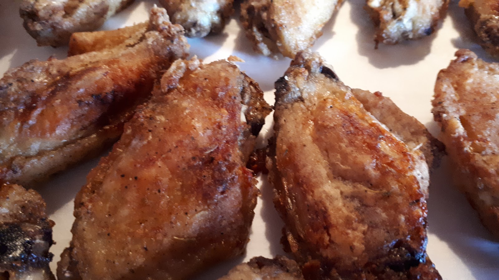 Copycat Mary Brown's Chicken Wings in the Actifryer