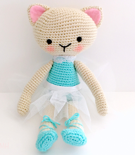 Cat Ballerina Amigurumi Doll - Free Crochet Pattern