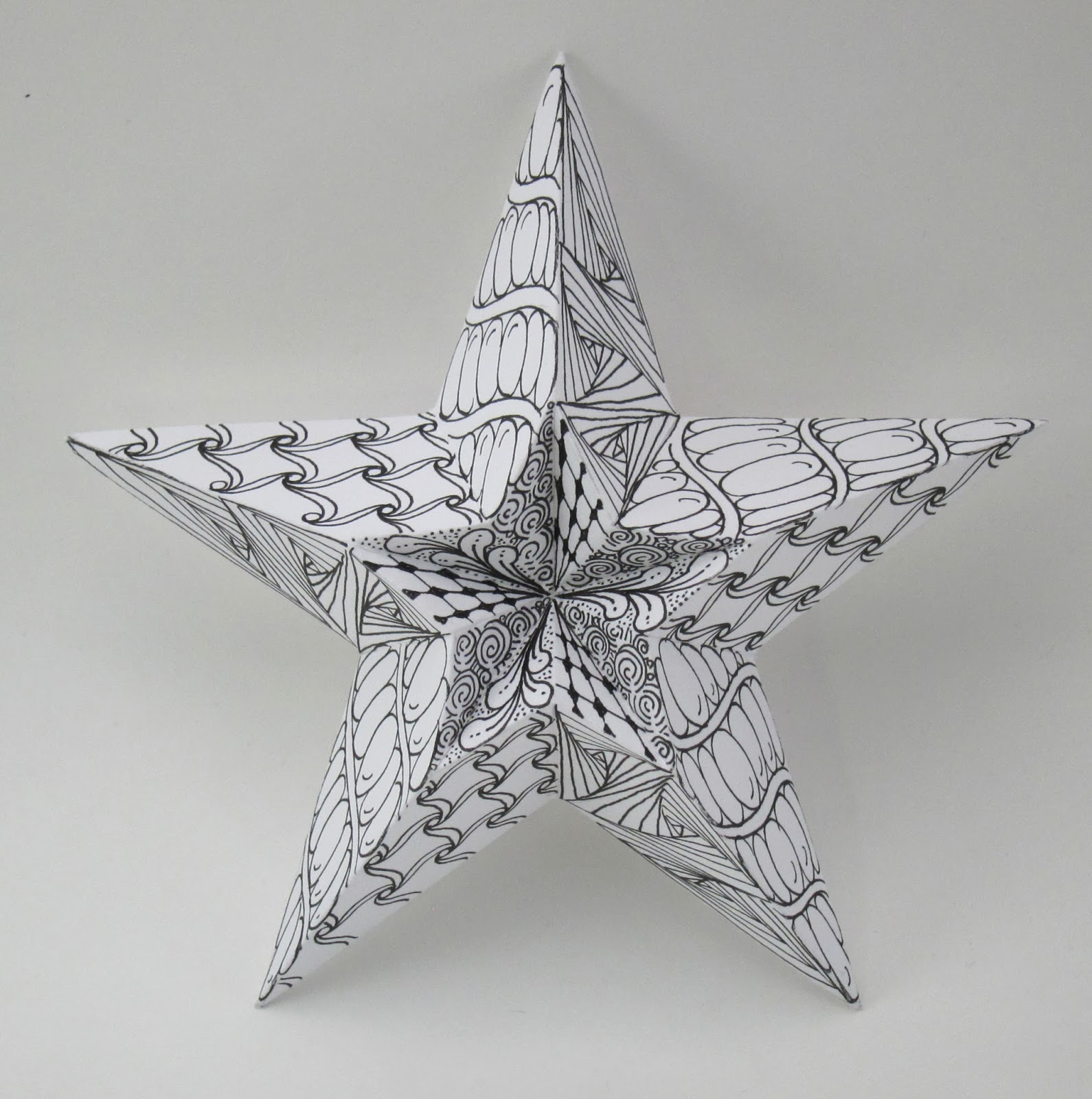 Sue's tangle trips Zentangle ornaments class next Sunday