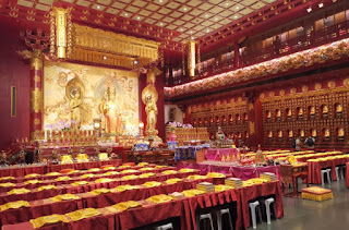 Templo y Museo de la Reliquia del Diente de Buda. o Buddha Tooth Relic Temple and Museum, Chinatown, Singapur o Singapore. Templo y Museo de la Reliquia del Diente de Buda. o Buddha Tooth Relic Temple and Museum, Chinatown, Singapur o Singapore.