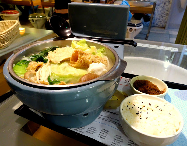 Taipei A Quirky ‘Toilet Dinner’ at Modern Toilet Restaurant in