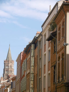 Rue du Taur via basilique st Sernin, Toulouse, malooka