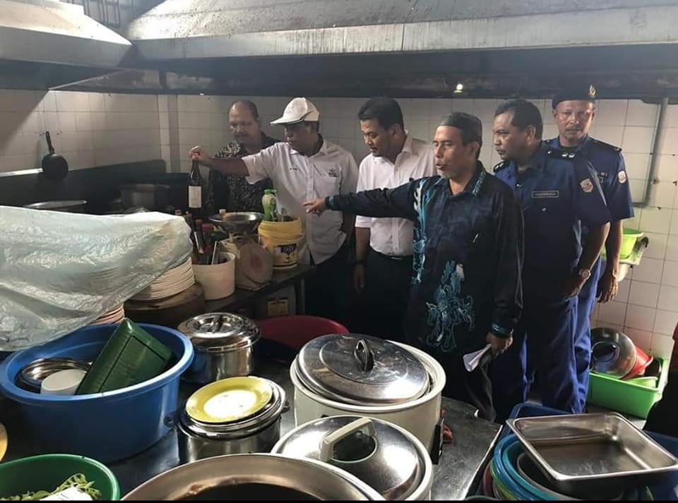 KUANTAN RESTORAN 24 JAM TOLONGLAH JAGA KEBERSIHAN PORTAL PAHANGKU lapar-tengah-malam-restoran-24-jam-ini-punya-layanan-delivery