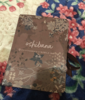 Keungulan Puru Kambera Le Fiore Printing Scarf Keungulan Puru Kambera Le Fiore Printing Scarf