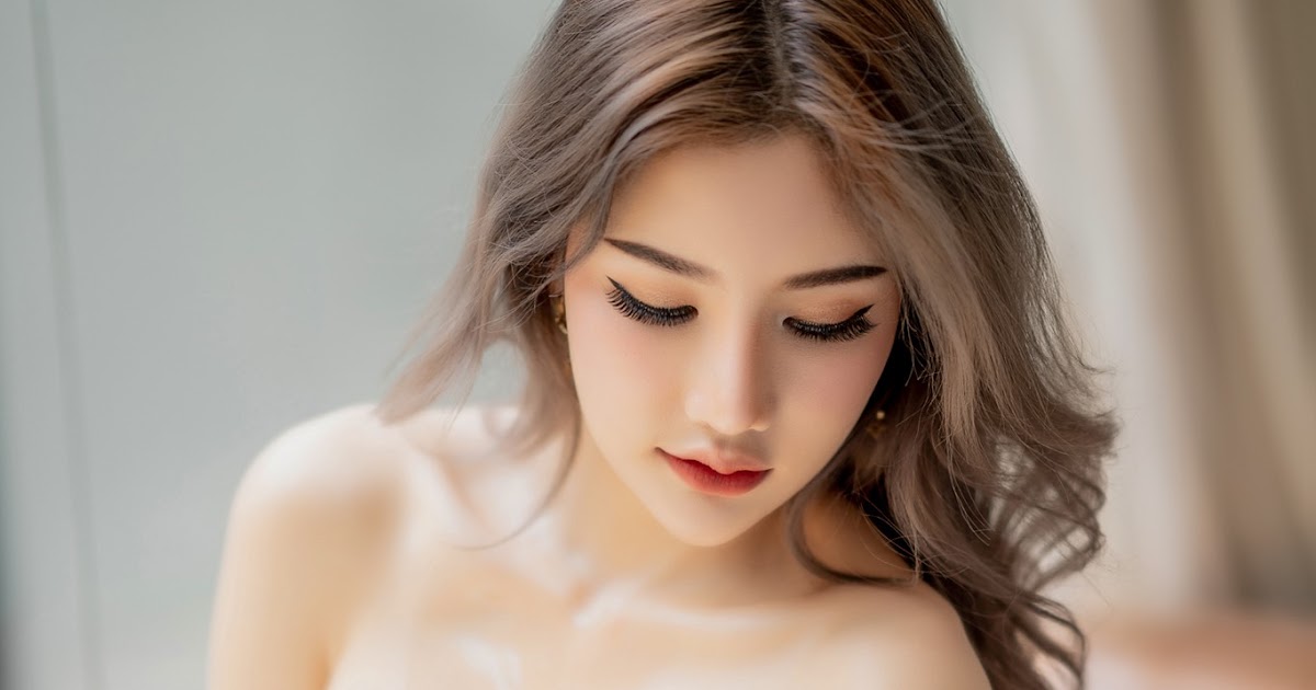 Hot girl… Atittaya Chaiyasing  พริตตี้ถ่ายแบบรีวิวสินค้า