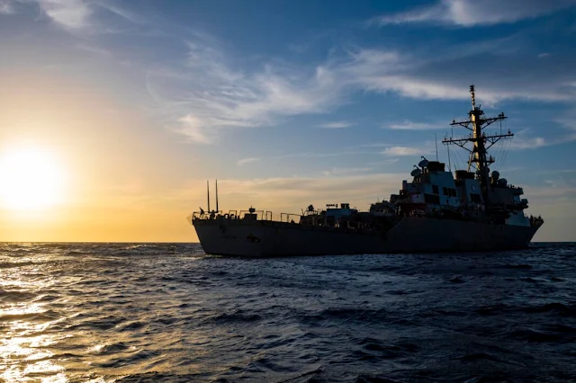 khu trục Hạm Hải quân Mỹ ở Biển Đen