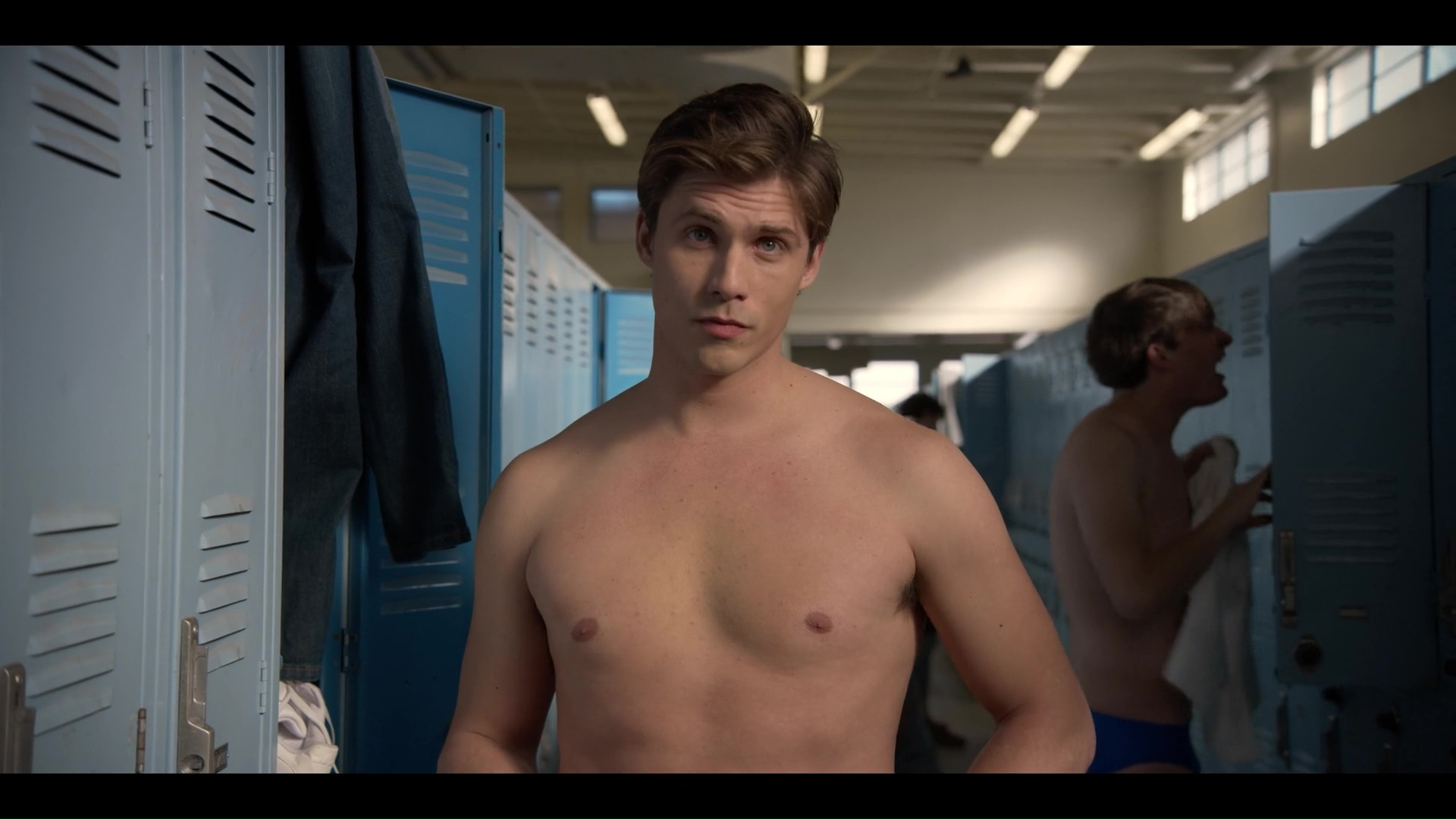 Liam C. Johnson shirtless in American Vandal 1-05 "Premature Theories&...