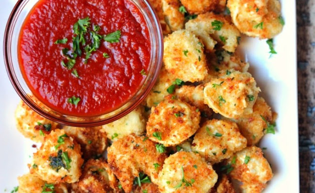 Parmesan Crusted Tortellini Bites #appetizers #snacks