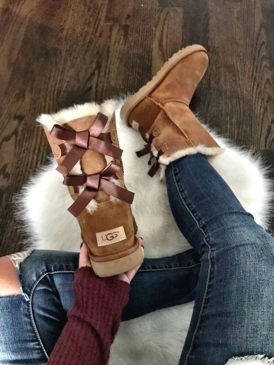 Trending: Ugg Bailey Bow Boots