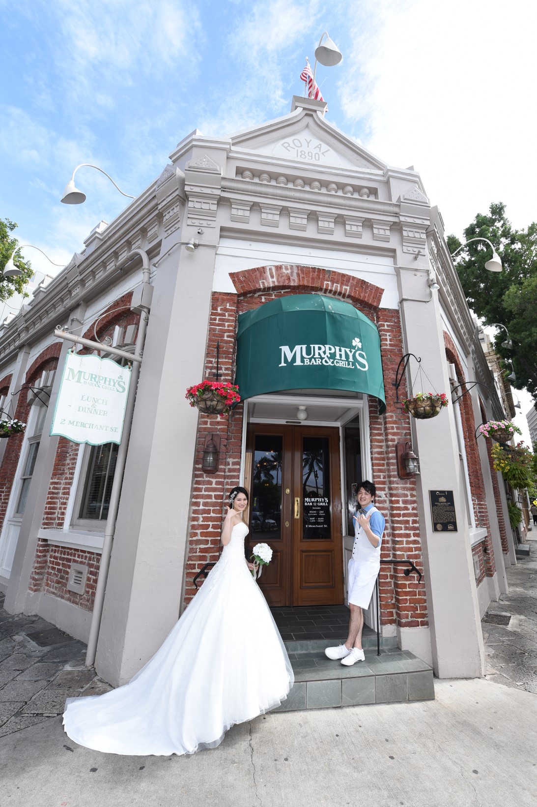 Oahu Photos MURPHYS BAR & GRILL