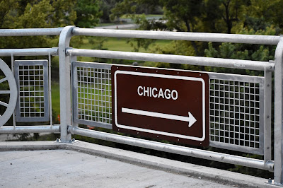 Chicagol sign