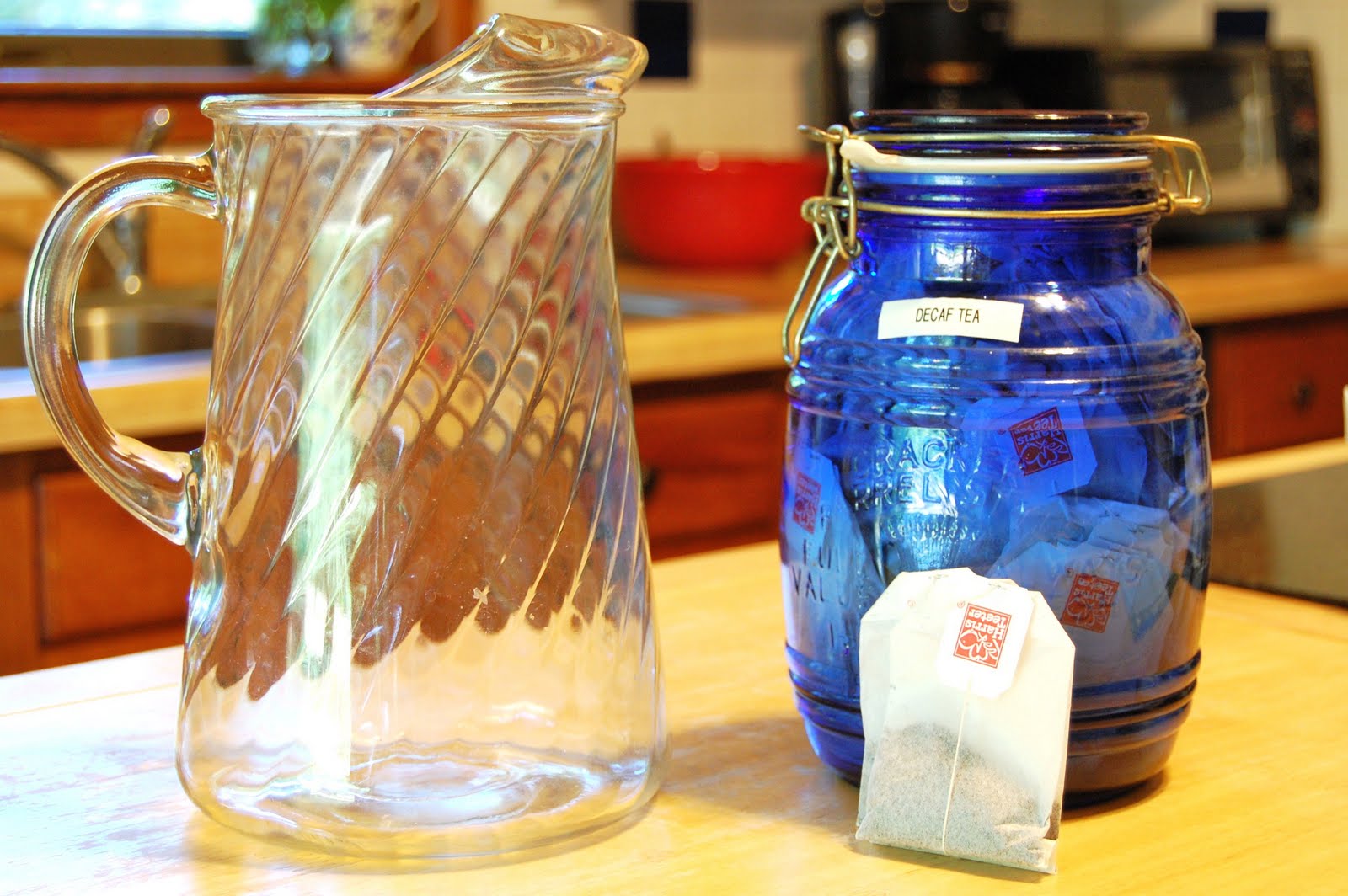 Lazy Person's Way To Make Iced Tea