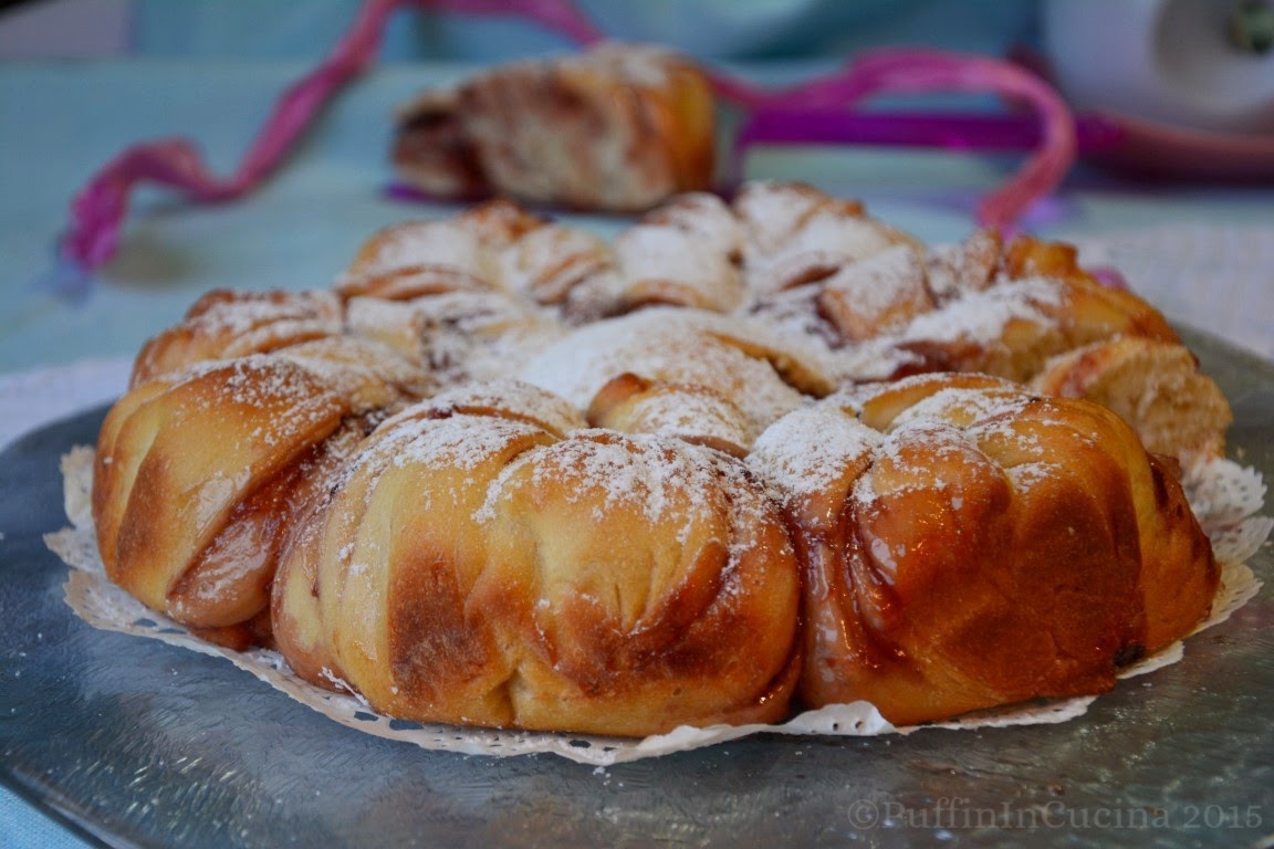 Fiore di pan brioche con lievito madre senza burro e senza uova (mini