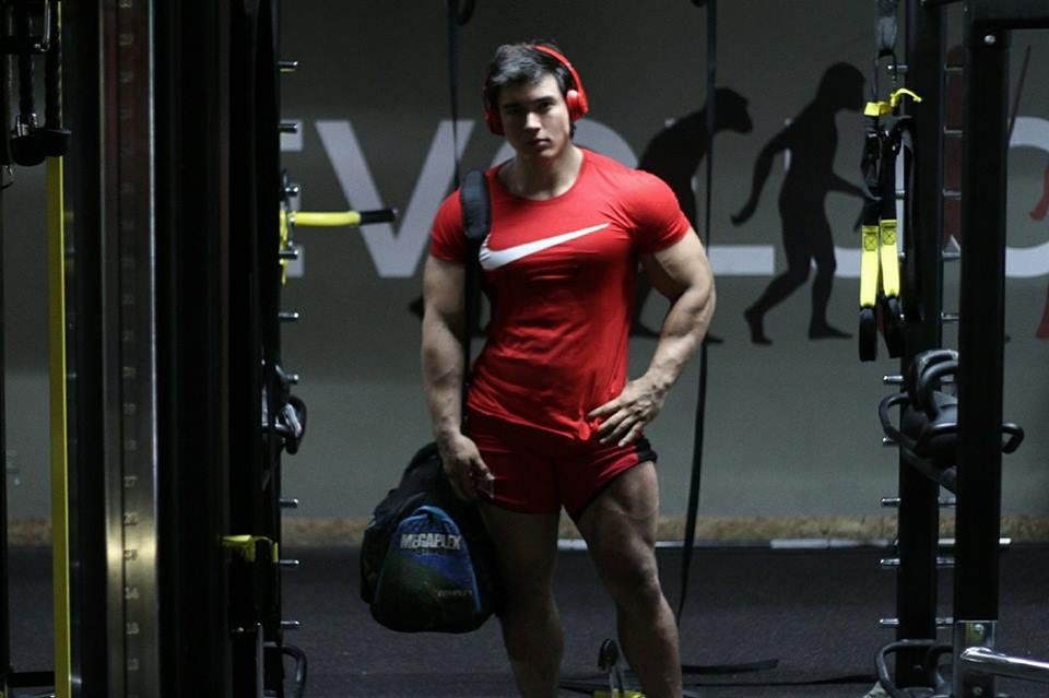 the beauty of male muscle: Daniel