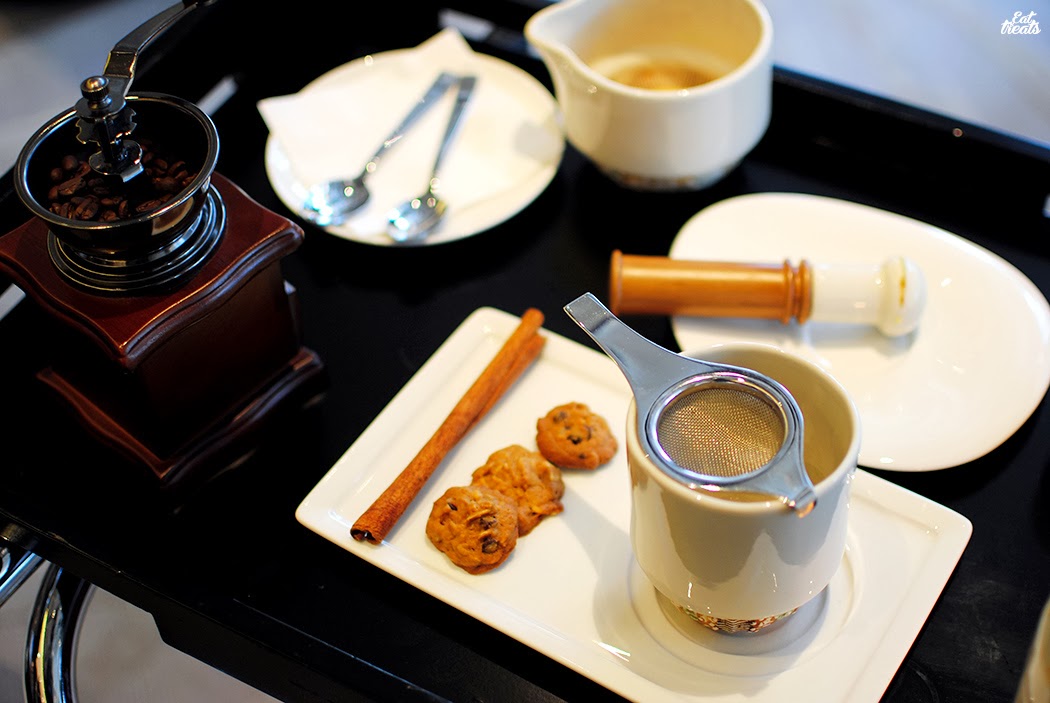 Le Chocolat Lounge at Pullman Jakarta Indonesia eatandtreats