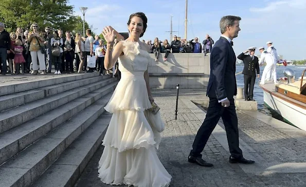 Queen Margrethe and Prince Henrik, Crown Prince Frederik and Crown Princess Mary of Denmark attends a gala dinner in the occasion of the Royal Danish Yacht Club. Princess Mary wore Oly Yde Dresss